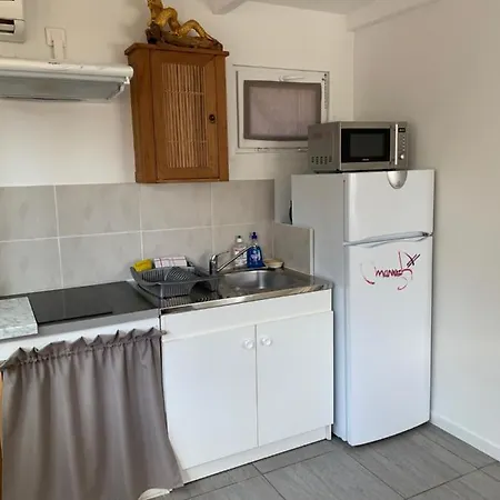Joli Studio Independant 20M² Avec Jardin Saint-Maximin-la-Sainte-Baume Exterior photo